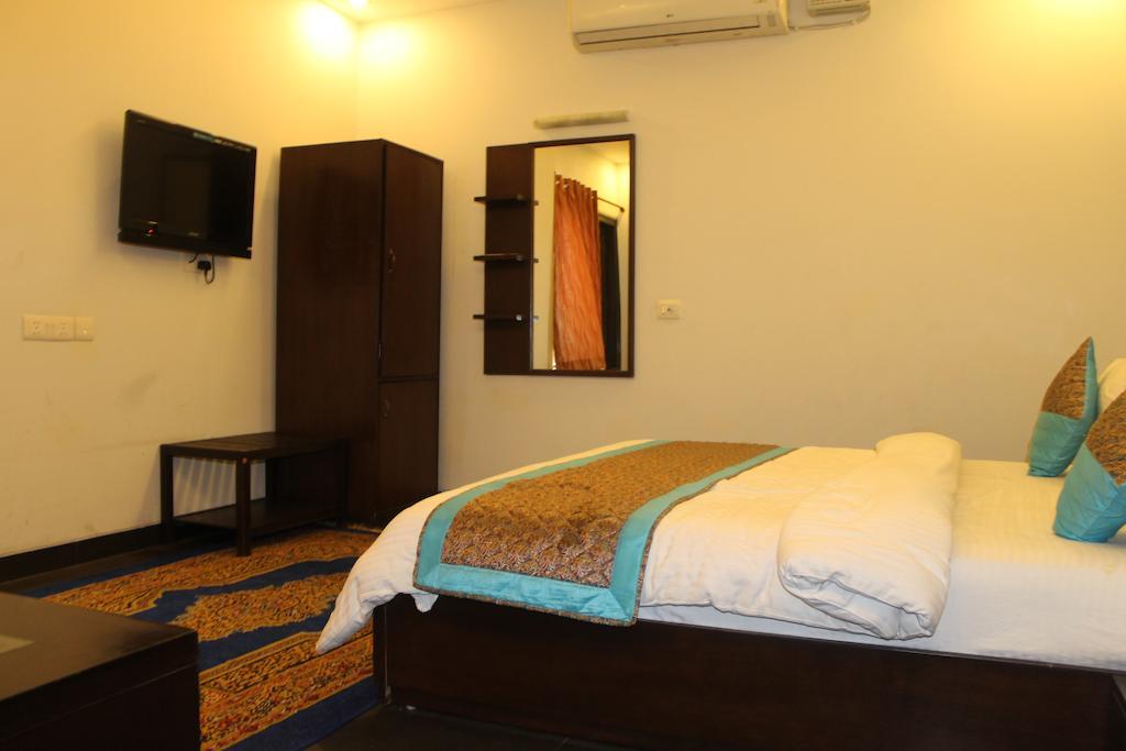 Airport Hotel Jet Inn Suites Νέο Δελχί Δωμάτιο φωτογραφία