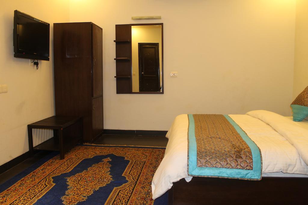 Airport Hotel Jet Inn Suites Νέο Δελχί Δωμάτιο φωτογραφία